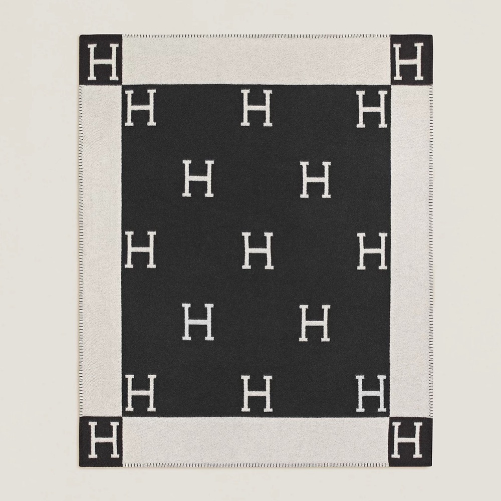 Hermes Avalon throw blanket